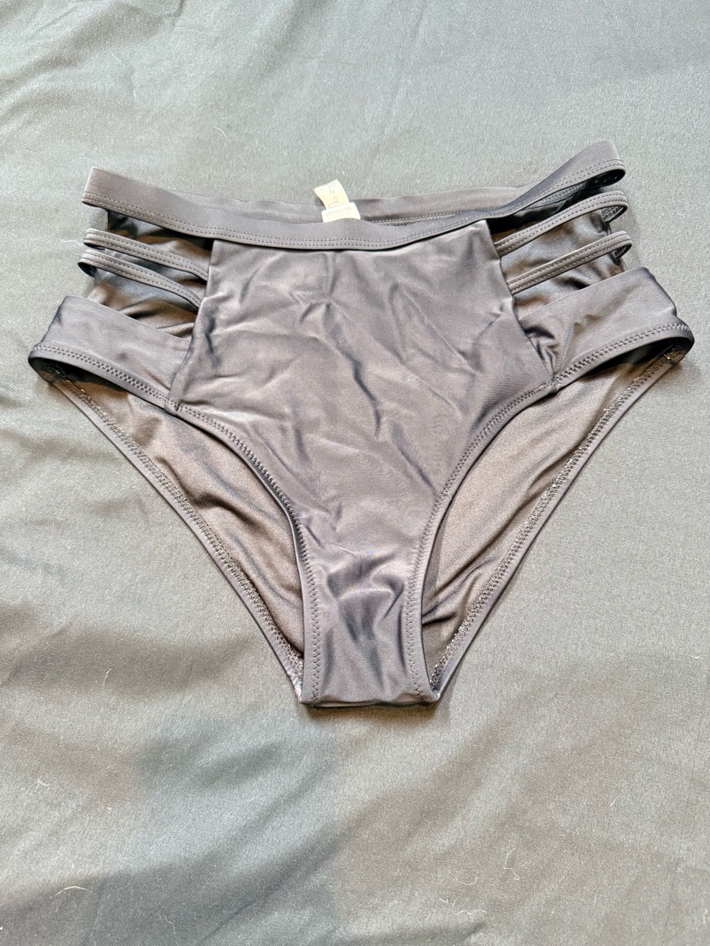 Cupshe High-Waist Strappy Bikini Bottoms in Black